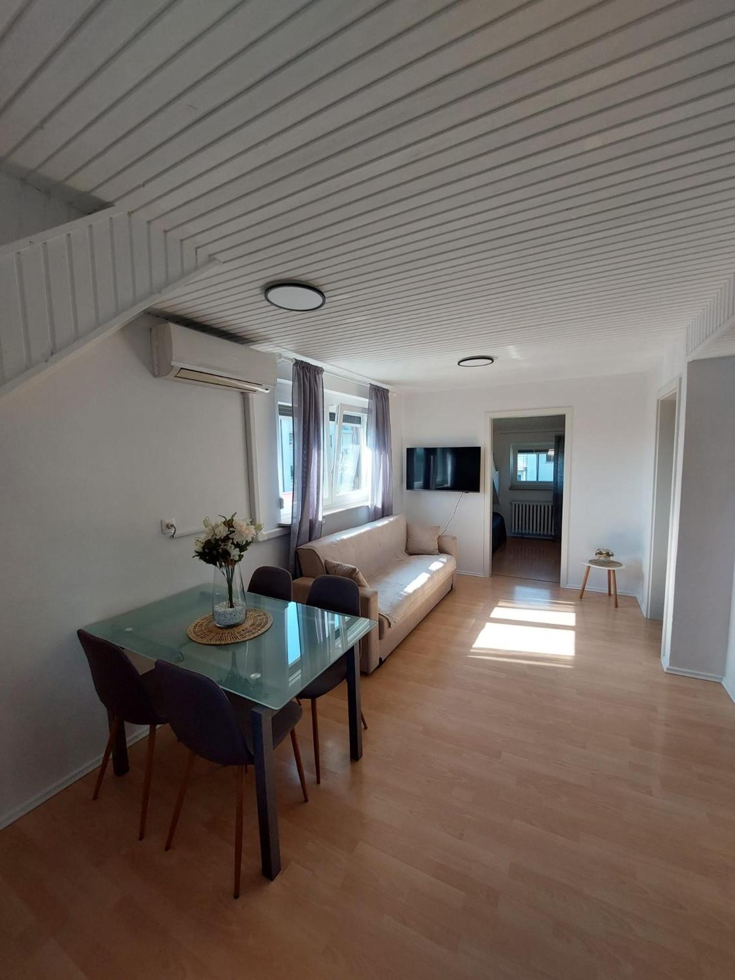 Moskriceva Apartment Любляна Экстерьер фото